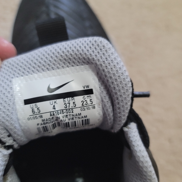 Nike Shoes - Nike Women's